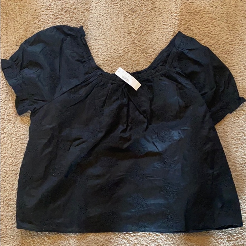 Square-neck top with embroidered eyelet